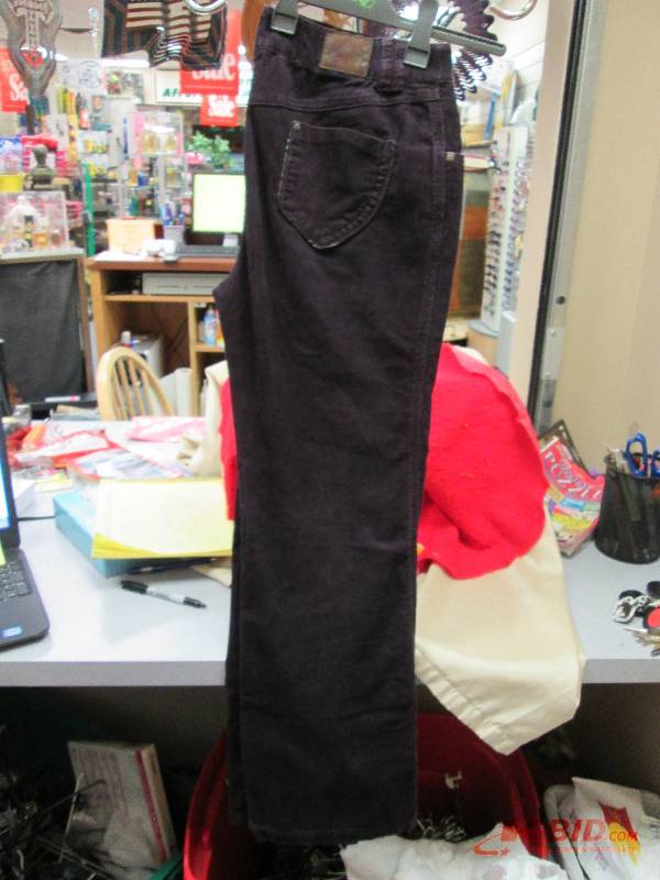 Ruff Hewn   size 10...