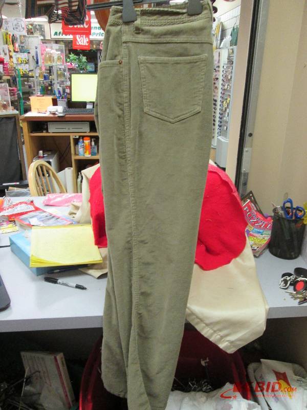 Bill Blass jeans stretch size 12...