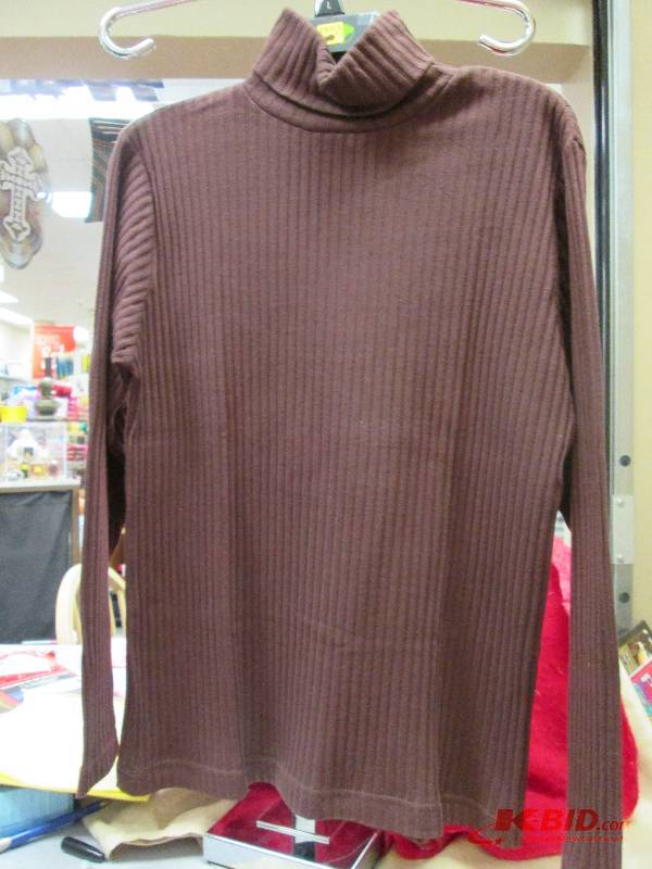 Basic Editions long sleeves size la...