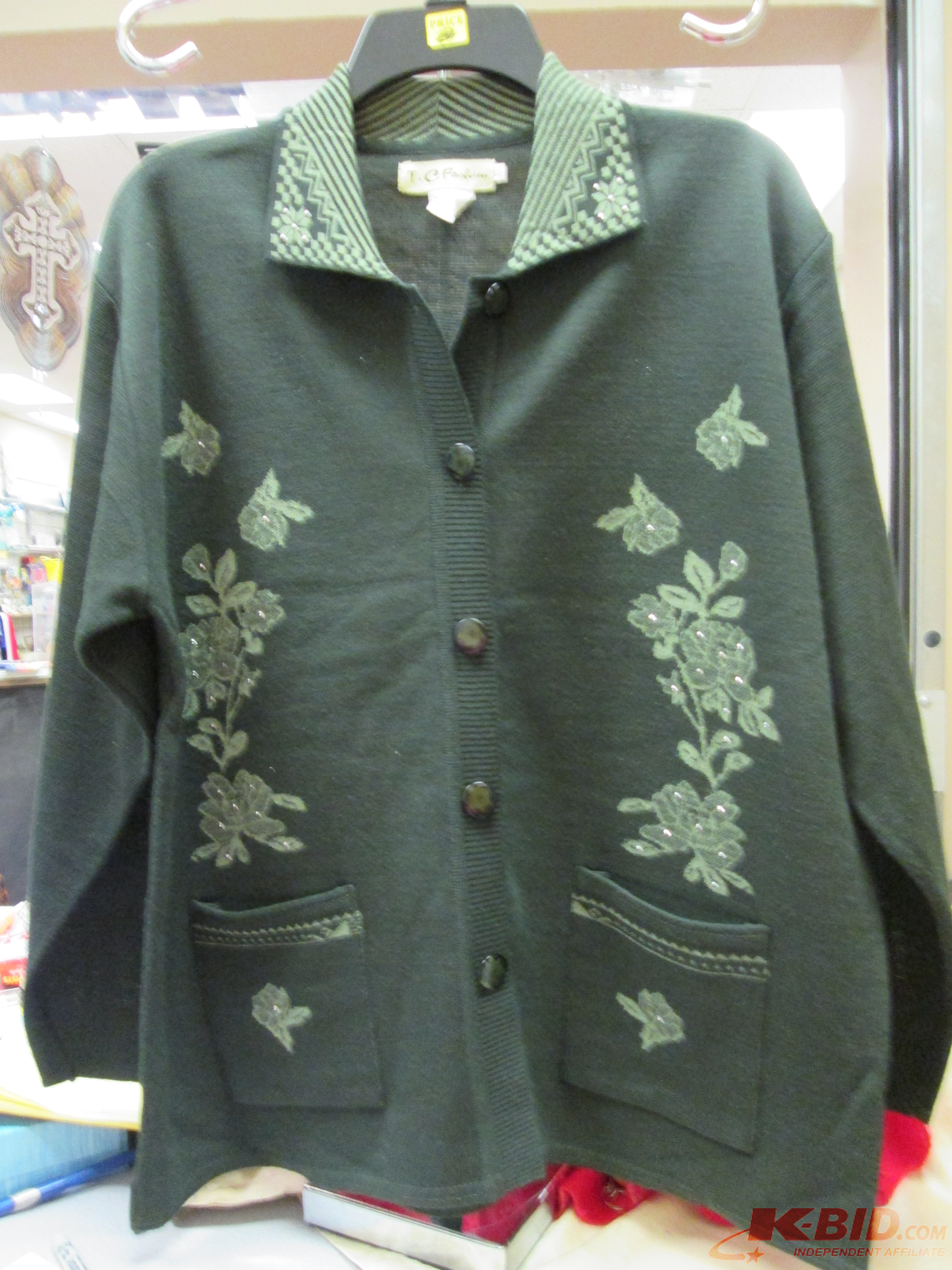 T.C Fashion long sleeves size XL...