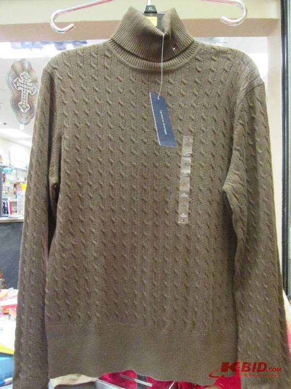 Tommy Hilfiger long sleeves size XL...