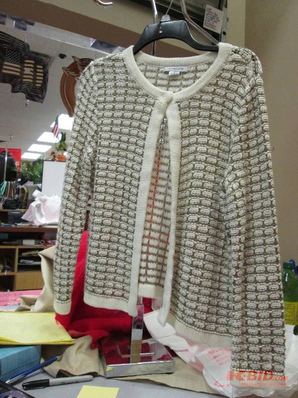 Liz Claiborne long sleeves size Med...