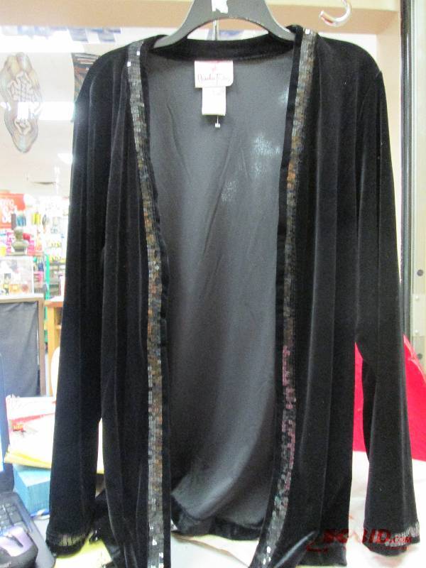 Quacker factory long sleeves size L...