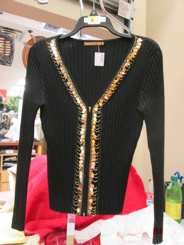 Belldini long sleeves size Medium...