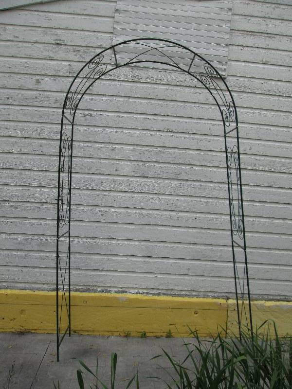 Metal arbor arch, measures 86 tall...