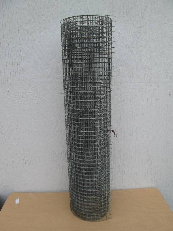 Roll of wire mesh...