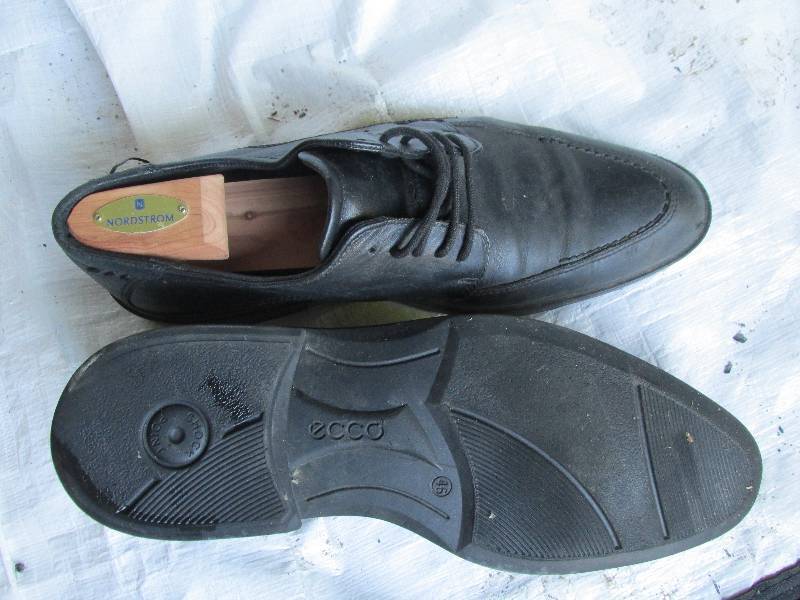 Pair of Ecco size 46 shoes, worn li...