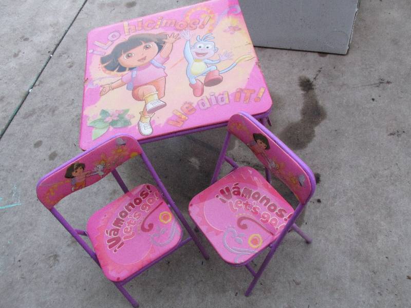 Dora table and chairs...