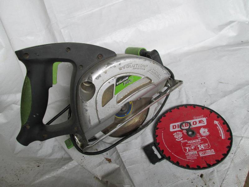 Evolution Fury circular saw with ex...