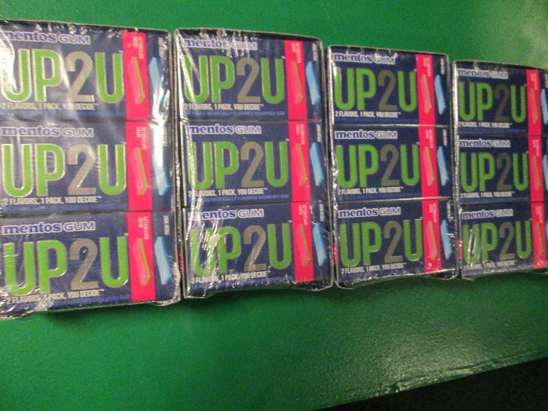 Lot of 12 boxes, 12 packs each of U...