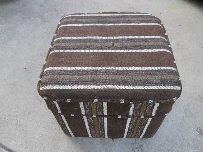 Cloth coated cube foot rest...