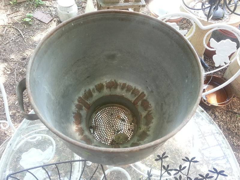 lot 97 image: Vintage Sifter & Misc Iron Planters