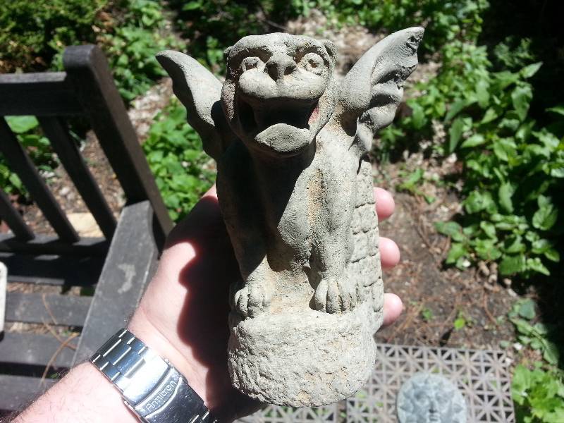 lot 116 image: Gargoyle Planter