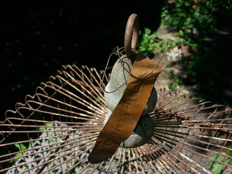lot 121 image: Vintage  Antique Bird Cage, Sqaure w Wooden Top