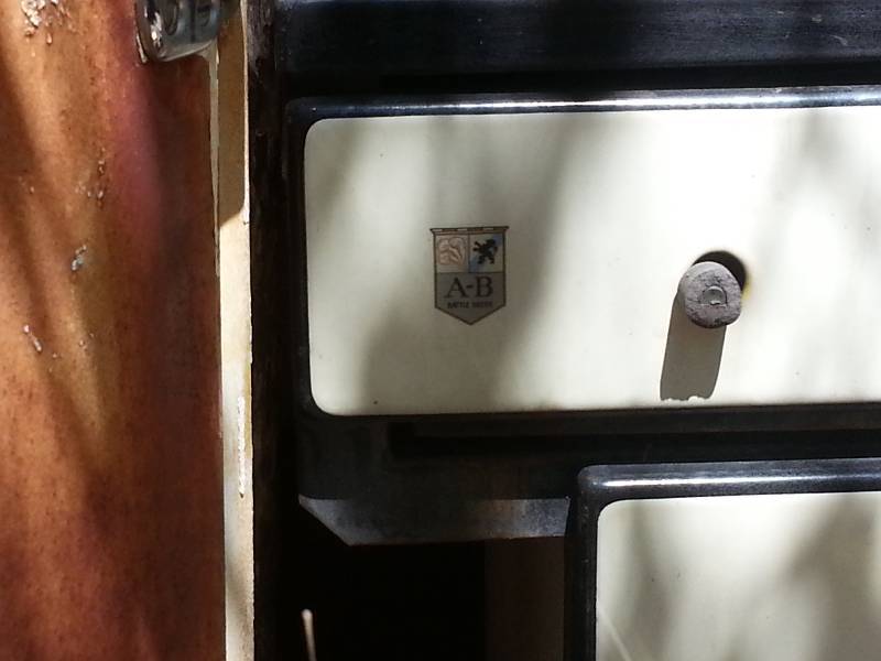 lot 138 image: Vintage A B Stove