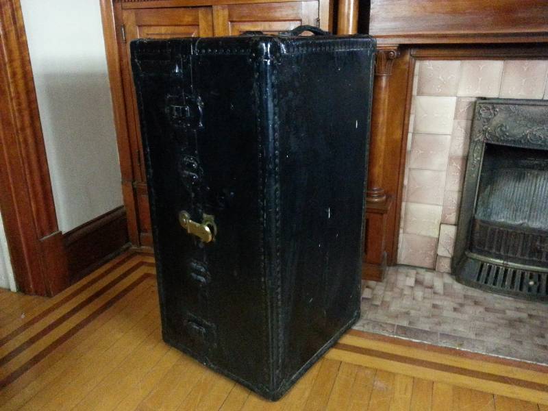 lot 42 image: Antique Wardrobe Streamer Trunk
