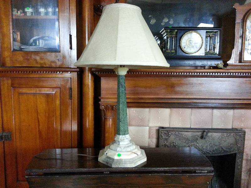 lot 44 image: Vintage Solid Marble Table Lamp