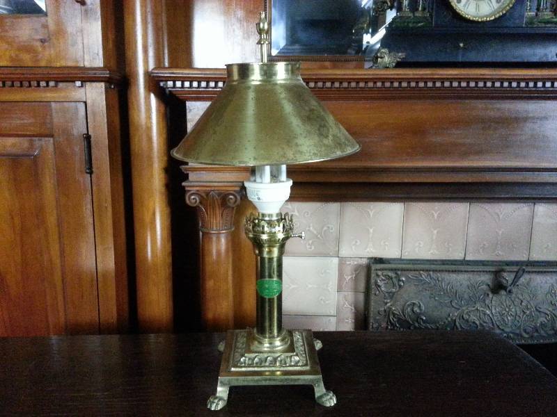 lot 48 image: Vintage Orient Express Brass Table Lamp