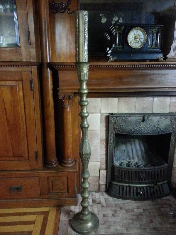 lot 60 image: Vinitage Ornate Brass Floor Candle Holder