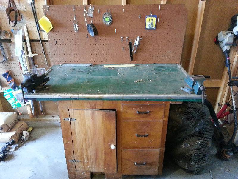 lot 175 image: Vintage Workbench w Peg Board