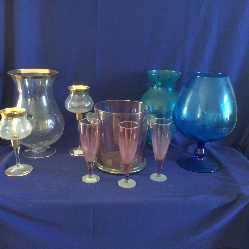 lot 48 image: Fiesta Wear Ice Bucket & Three Glasses Along With Other Nice Pieces