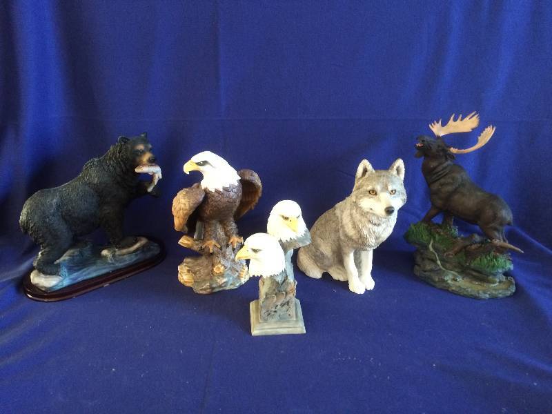 lot 58 image: Five Wildlife Animal Figurines