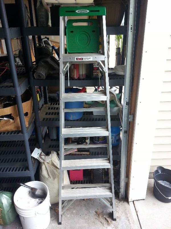 lot 104 image: Werner 6 Aluminum Ladder