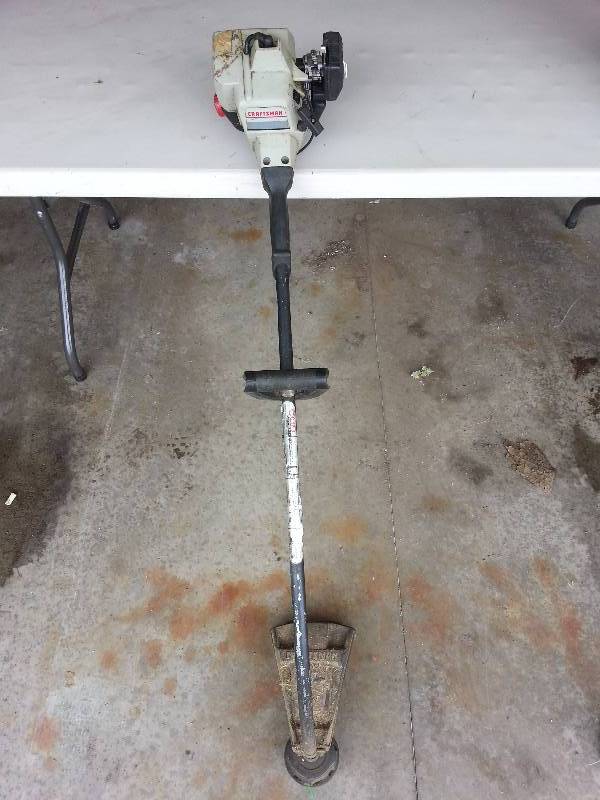 lot 106 image: Craftsman Gas Powered Weed Whip Wacker