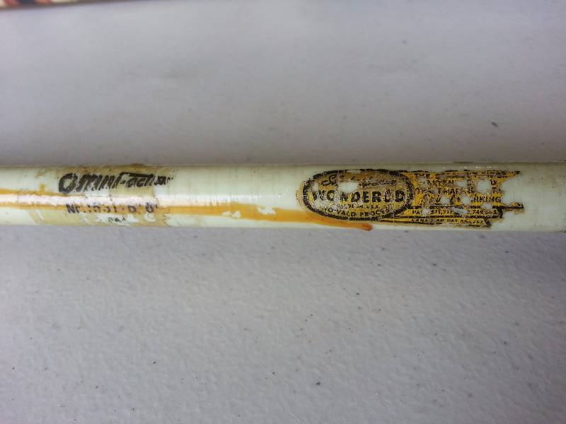 lot 112 image: Vintage Shakespeare Wonderod w Extra Rod & Vintage Gacia Reel