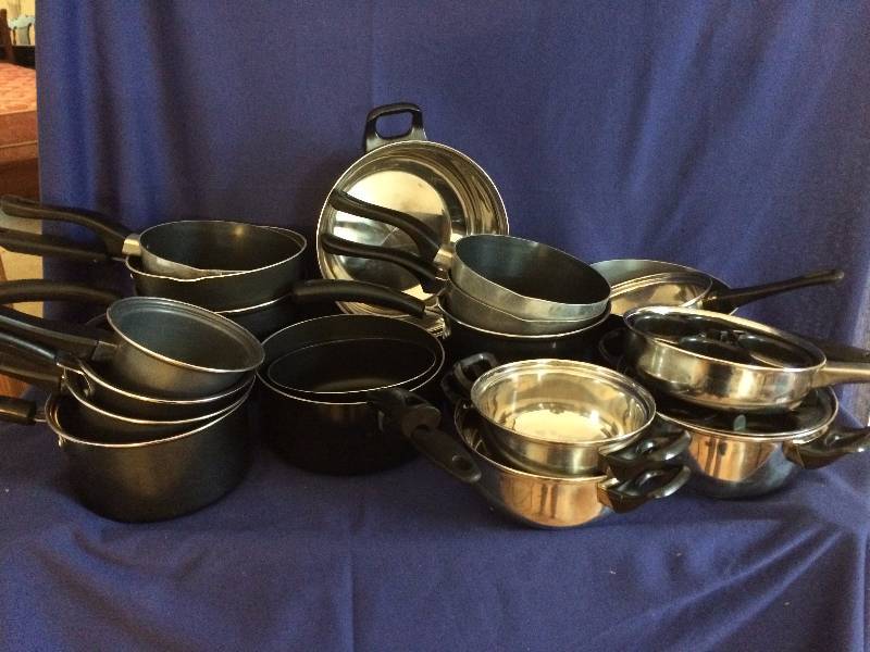 lot 193 image: Sauce Pans