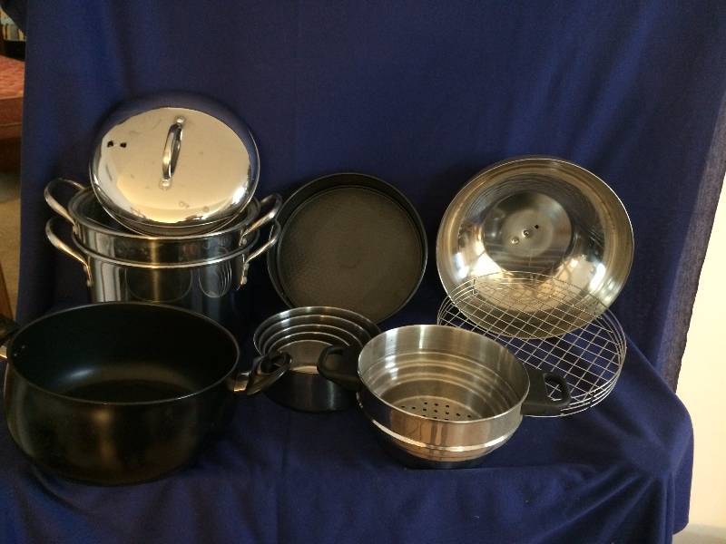 lot 195 image: Pots And Pans