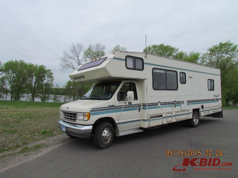 lot 1 image: 1992 Travelmaster Motor Home
