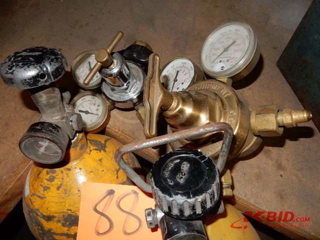 2 Scott Air Tanks� 1, 2216 PSI, 1,  1967 PSI
