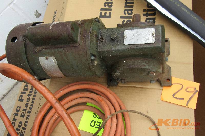 13 H.P. Motor with Right Angle Gear Box. Tested and Works
