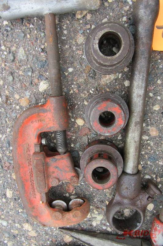 Pipe Threader, Reamer, Dies