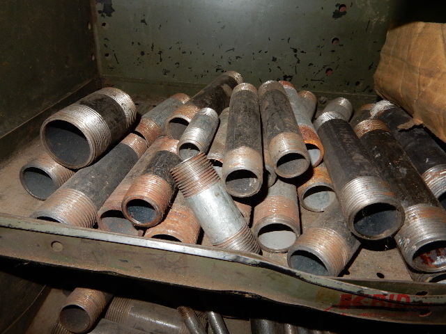 Large lot of Nipples. .12in, 34in, 1in.. Misc. Lengths