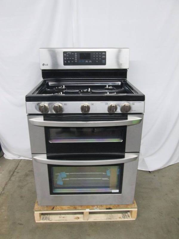 LG 6.1 CU. FT. CAPACITY GAS DOUBLE OVEN RANGE WITH SUPERBOIL BURNER AND EASYCLEAN