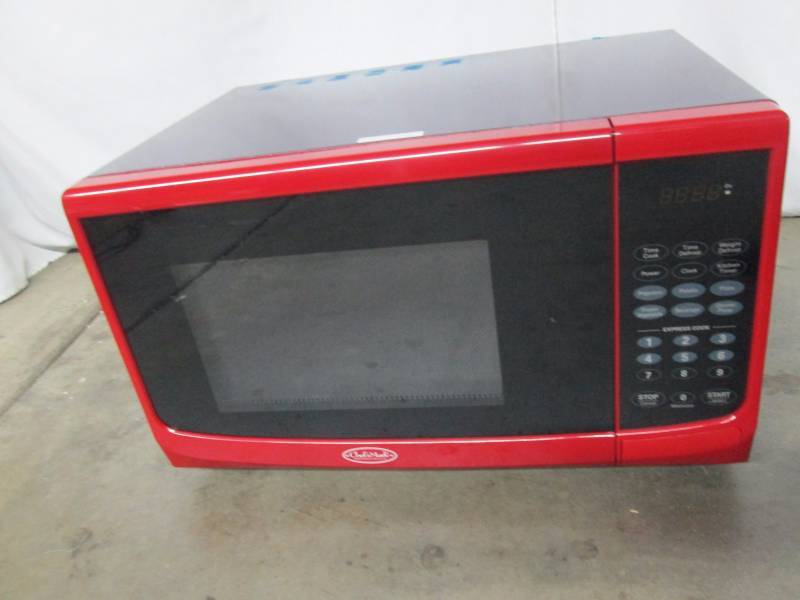 Chefs Mark .9 cu. ft. 900-Watt Microwave