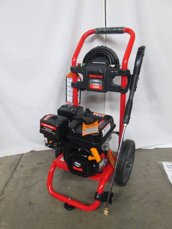 Master Craft 2700 PSI Gas Pressure Washer