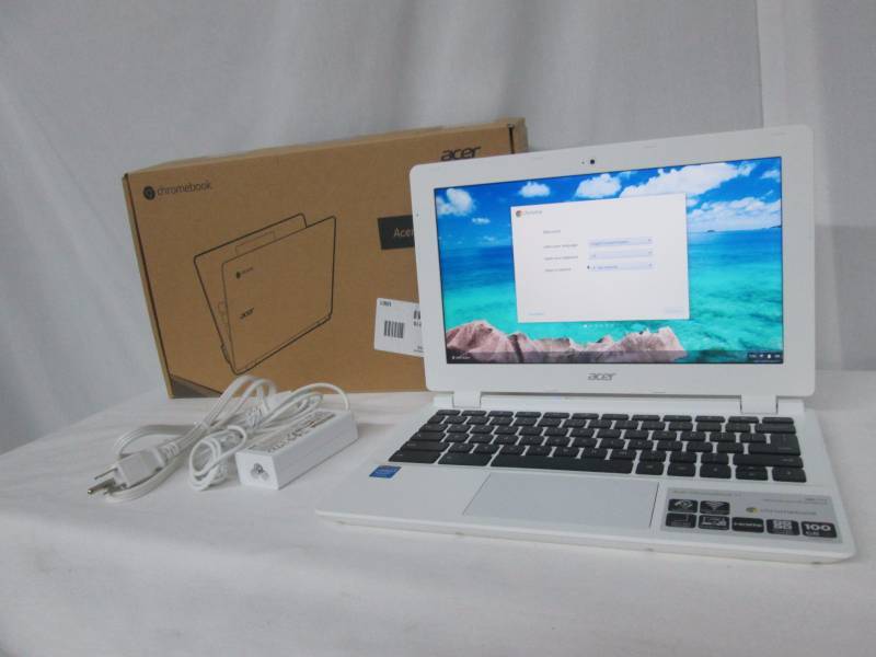Acer Chromebook 11.6 Google Chrome Laptop - White