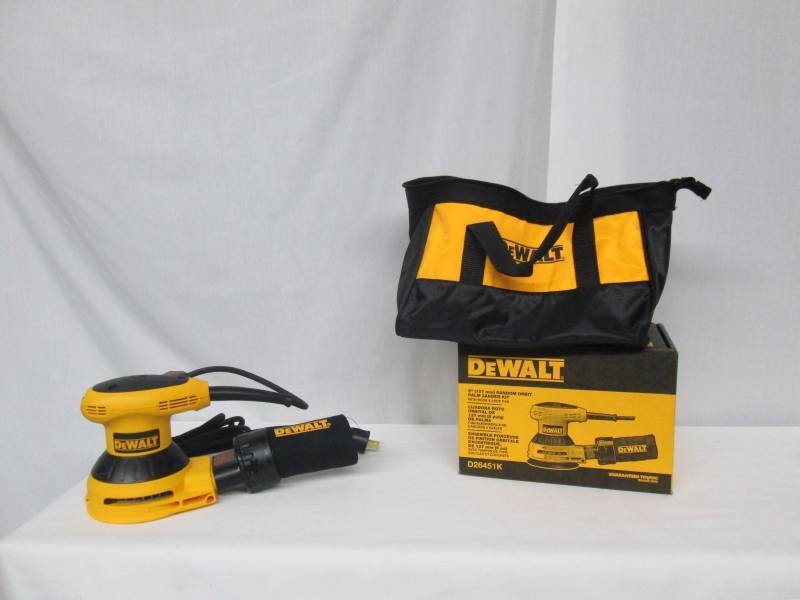 DeWalt 5 Random Orbital Sander Kit