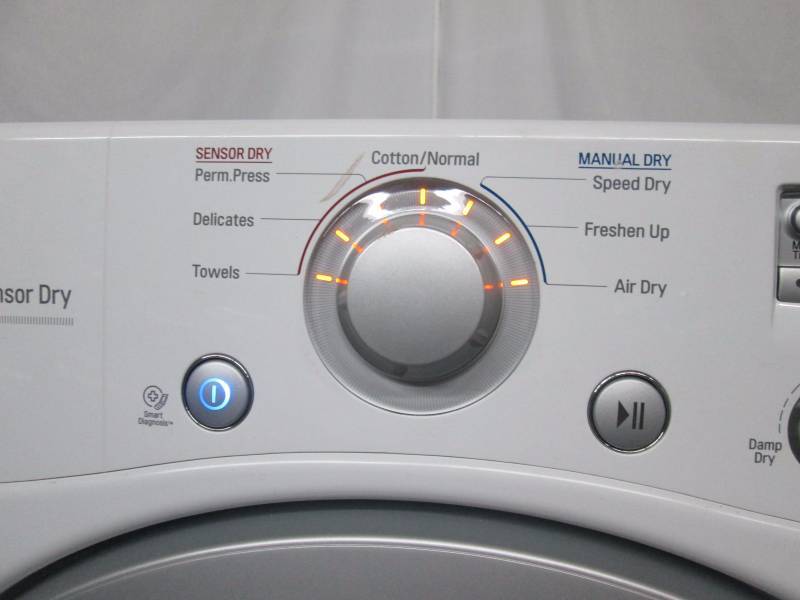 LG 7.3 CU. FT. ULTRA LARGE CAPACITY DRYER WITH DUAL LED DISPLAY (GAS)