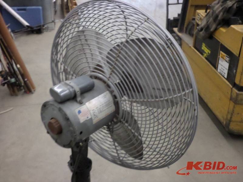 lot 34 image: Dayton 120Volt Commercial Fan With ...
