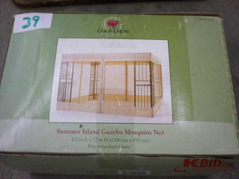 lot 39 image: (1) Magazine Rack & (1) Garden Plac...
