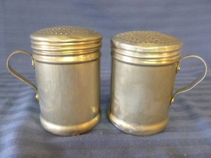 Salt & Pepper Shaker