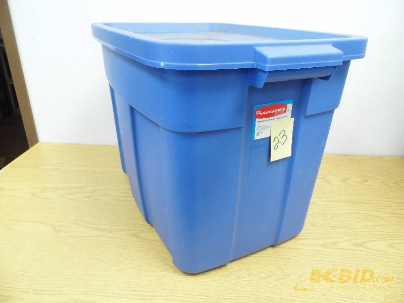 Rubbermaid Roughneck Tote