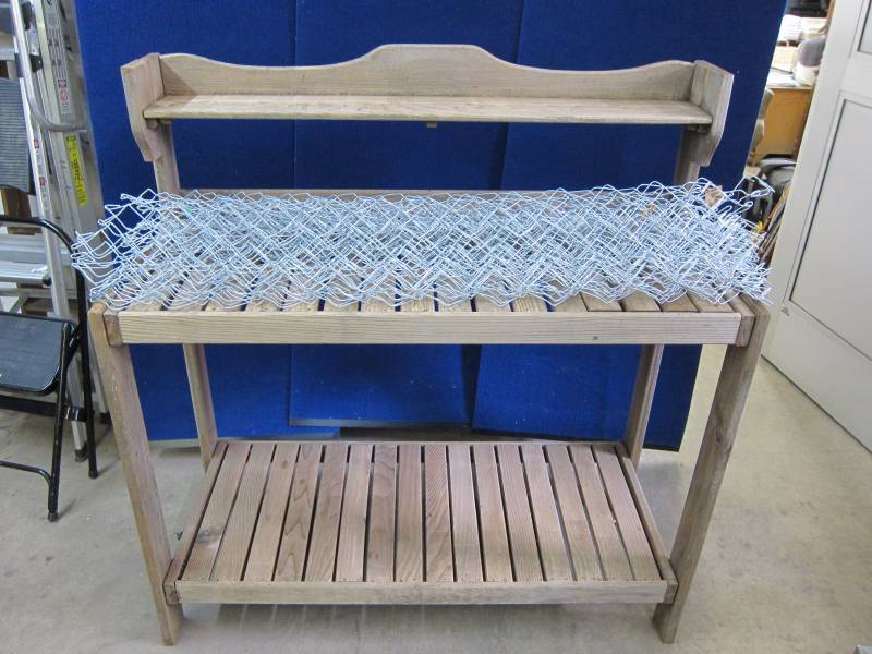Garden Fence & Shelf