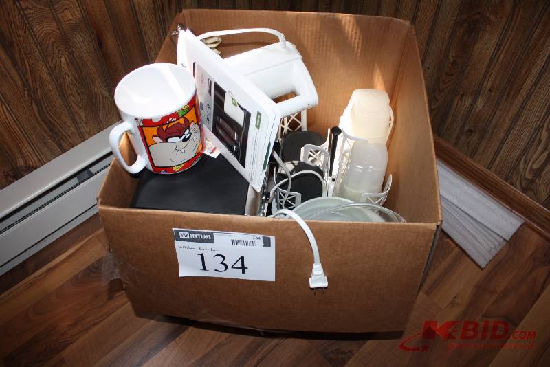 Box Lot of Miscellaneous Home Goods Including Electric Mixer Taz Mug Plastic Ware And More.