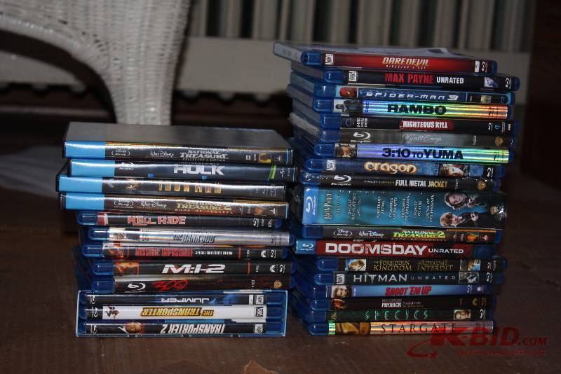 Box Lot of Miscellaneous Blu Ray ActionSuspenseDrama Movies.