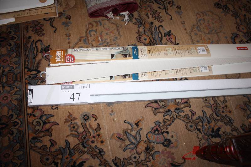 Vertical Blinds Lot Miscellaneous Sizes Including 78 Wide 2.5 x 84.
